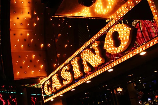 Mobile live-dealer lobby interface for blackjack roulette and baccarat